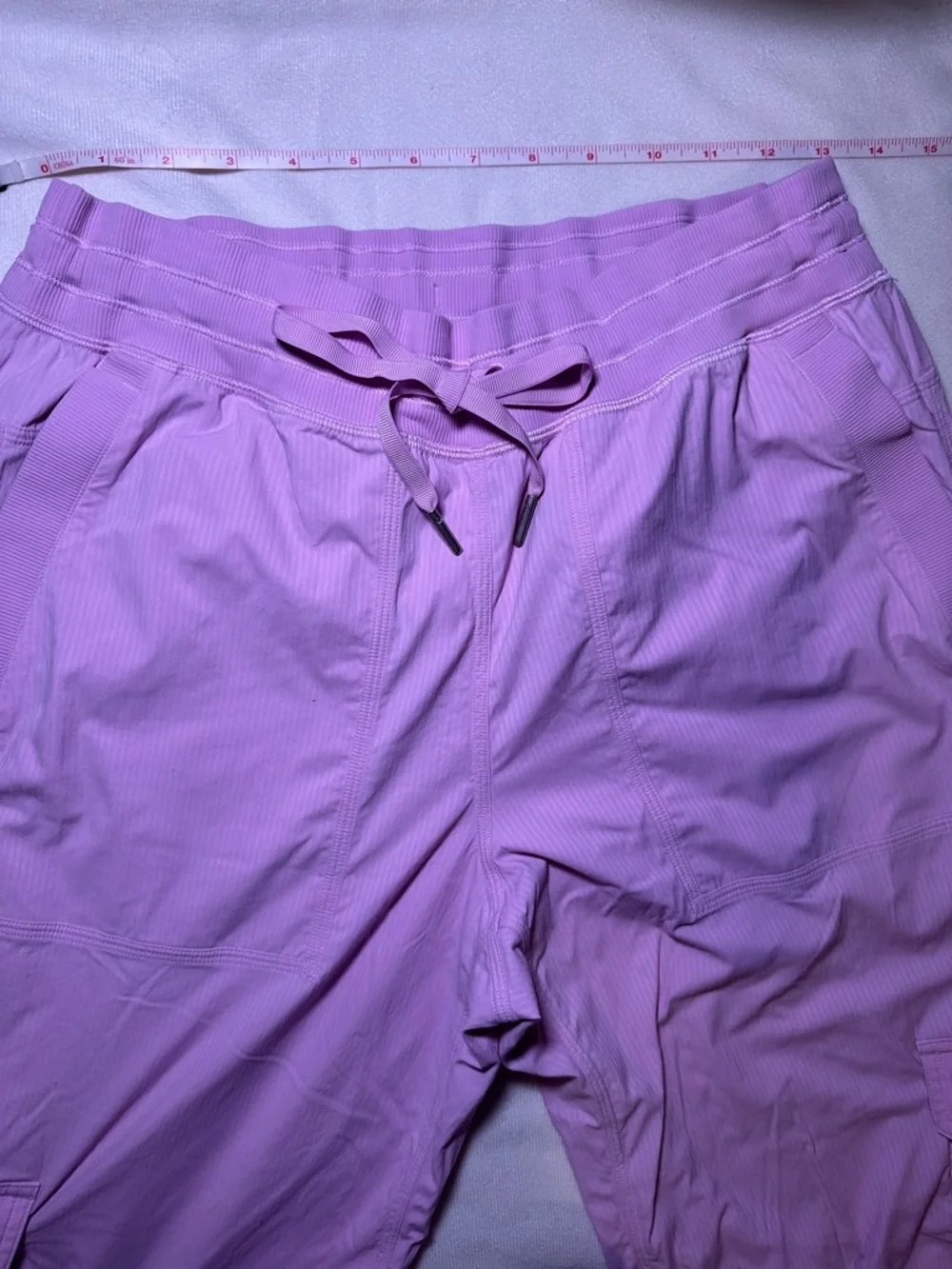 Lululemon Athletica Pink Dance Studio Relaxed-Fit Mid-Rise Cargo Pants Size M - Picture 12 of 15
